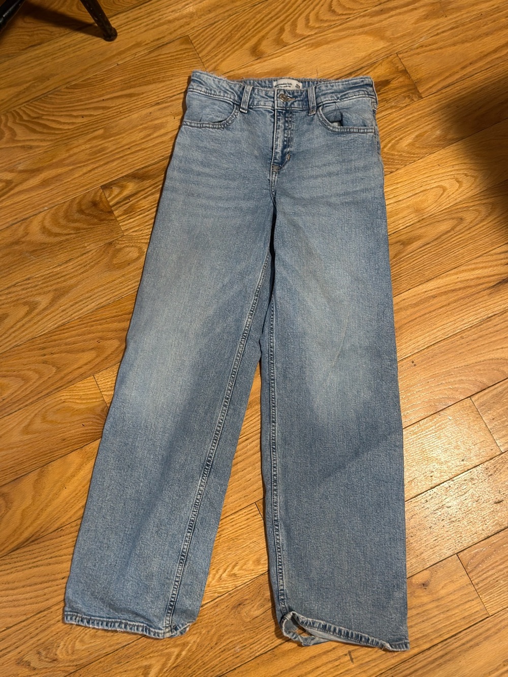 High Rise Wide-Leg Abercrombie Kids Jeans in Light Blue Wash Size 15/16